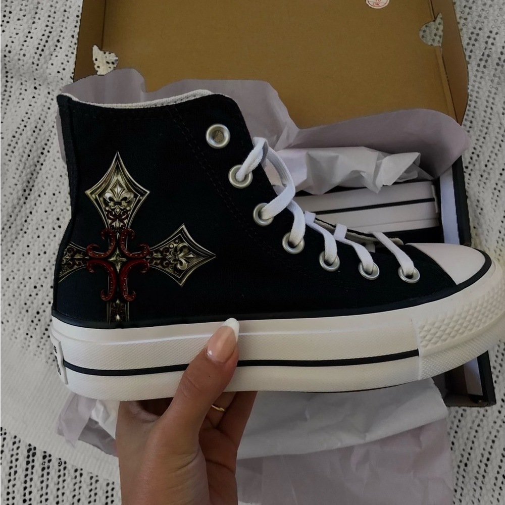 NWT Black Platform Gothic Cross Converse